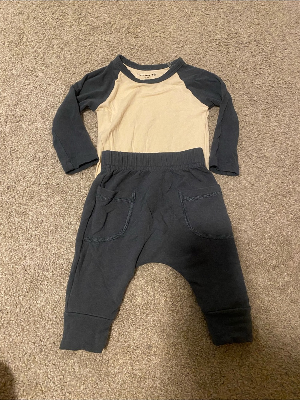 Two-Piece Baby Raglan Set in Cream and Charcoal